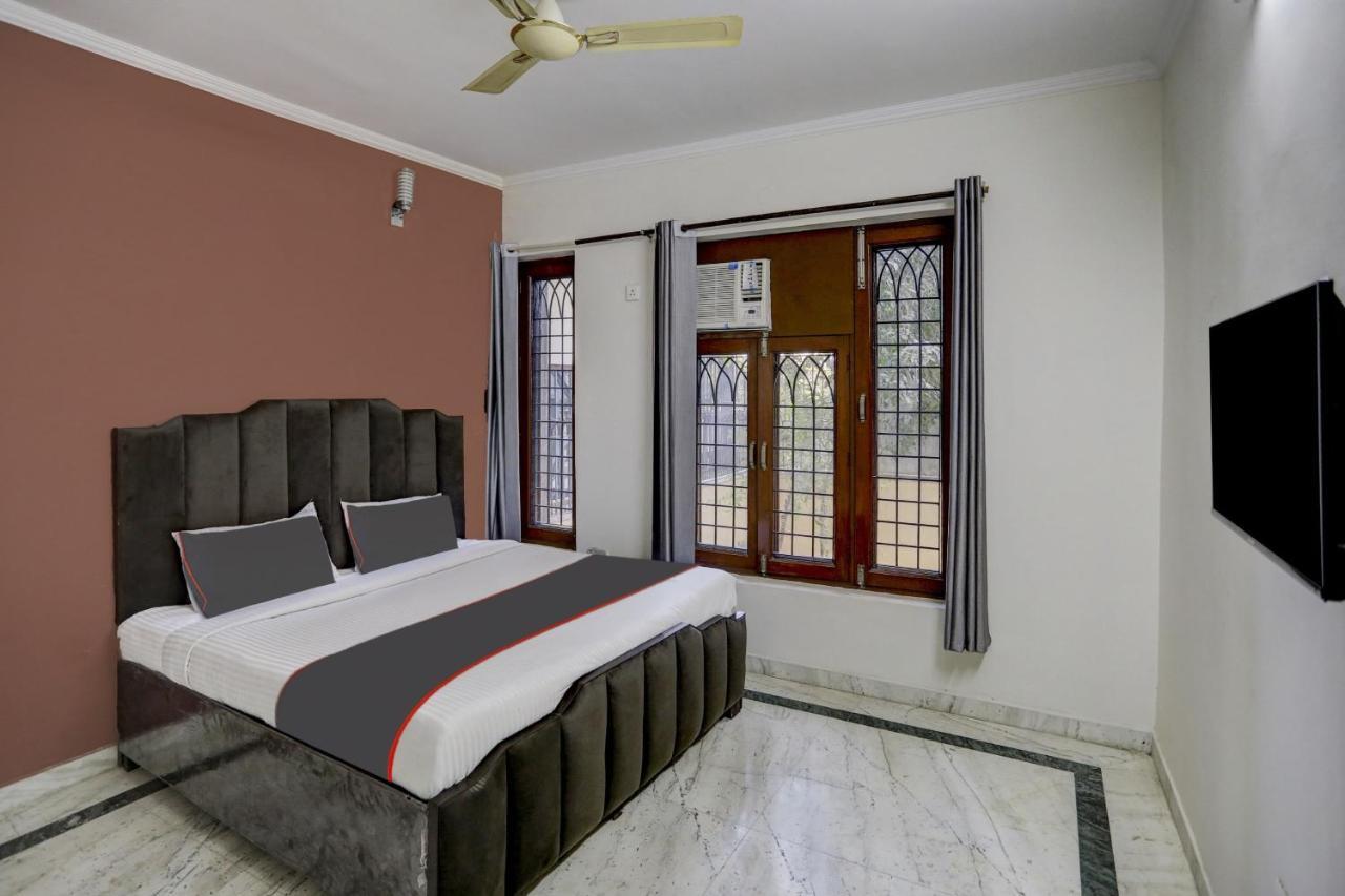 Hotel Super Capital O Uk House Residency à Gurgaon Extérieur photo