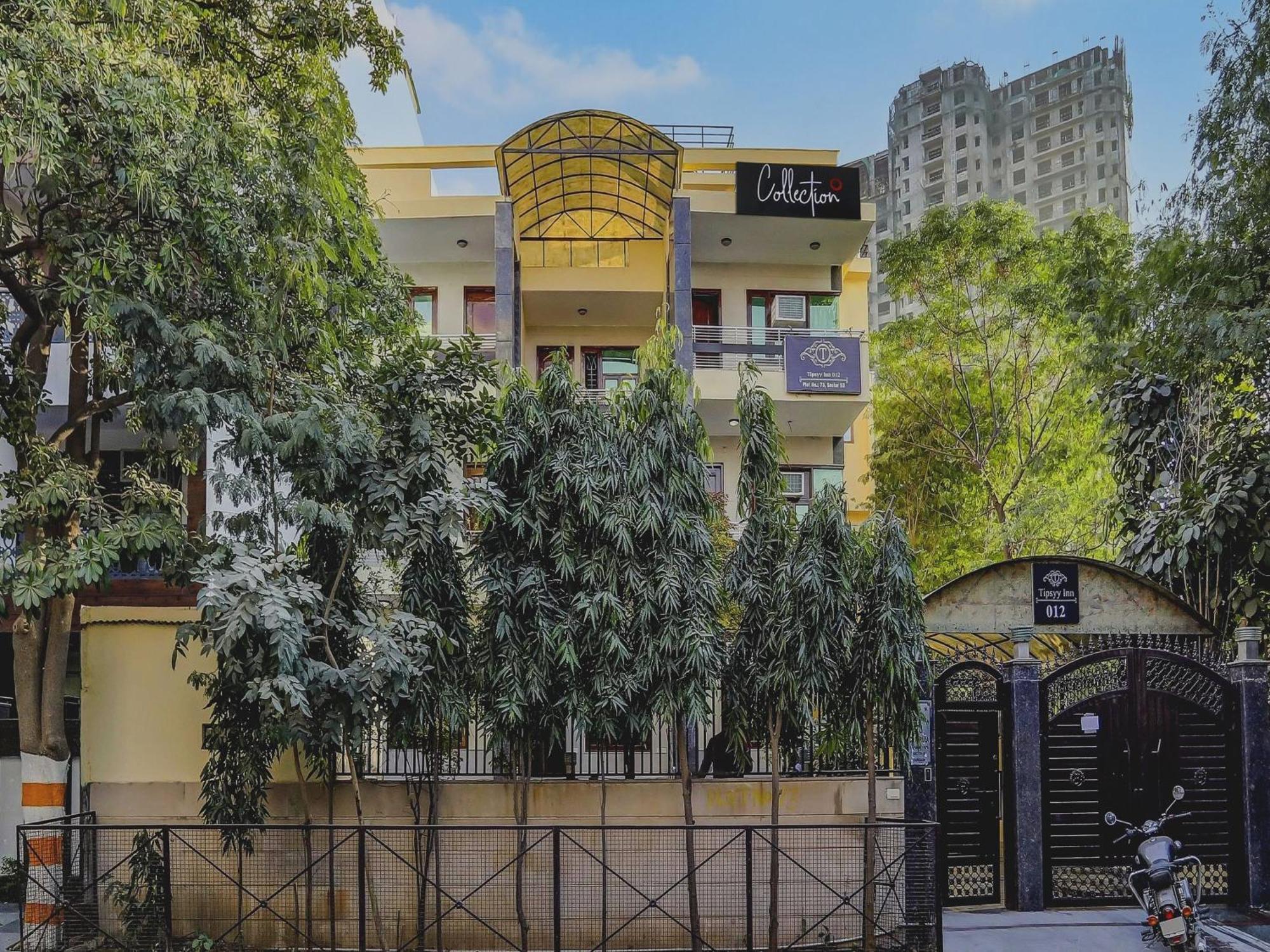 Hotel Capital O Uk House Residency à Gurgaon Extérieur photo
