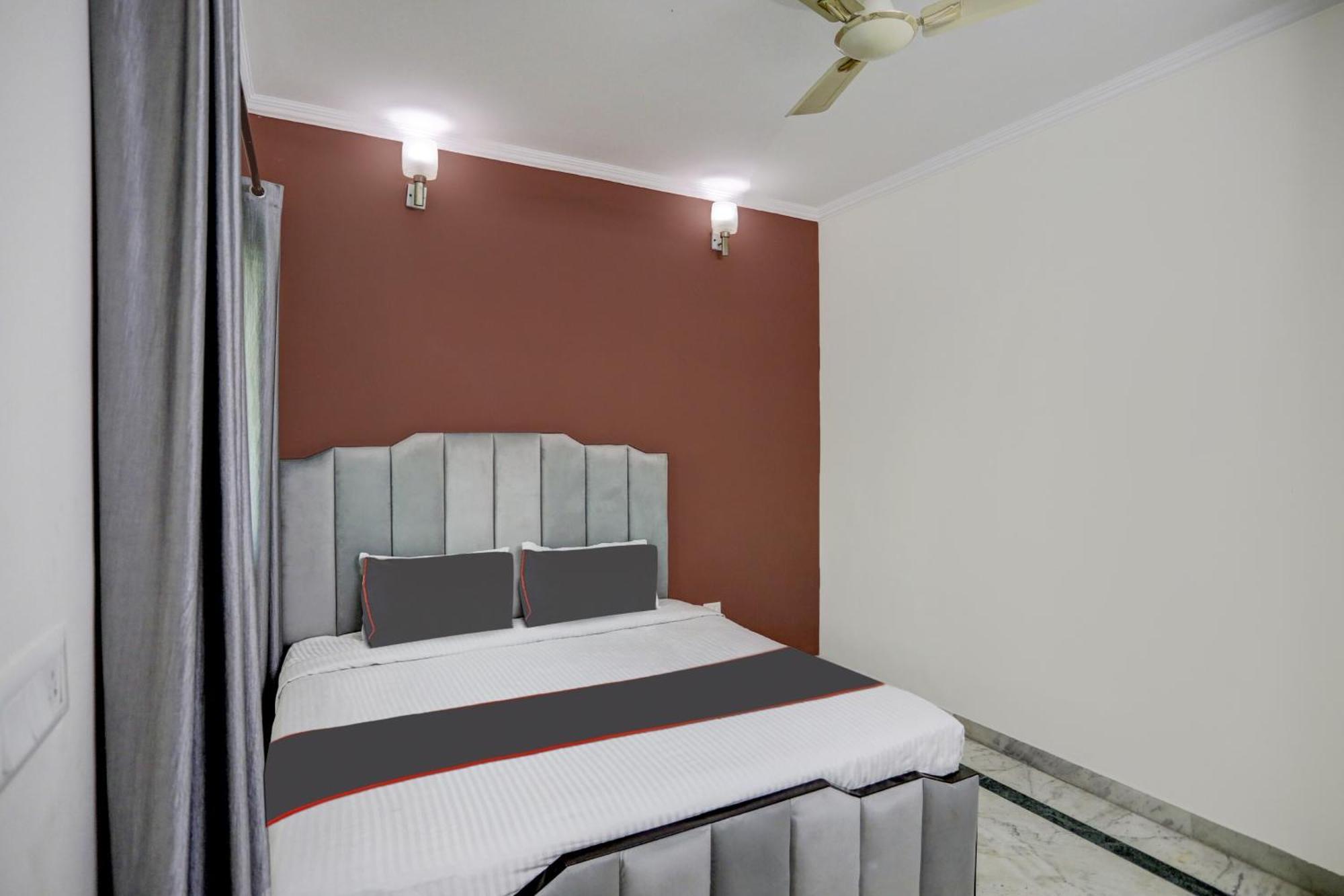 Hotel Super Capital O Uk House Residency à Gurgaon Extérieur photo